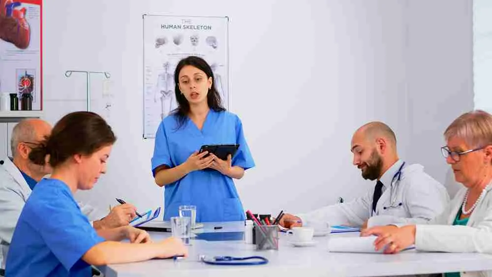 TRAINING INTERPERSONAL SKILLS FOR HOSPITAL & CLINICAL STAFF